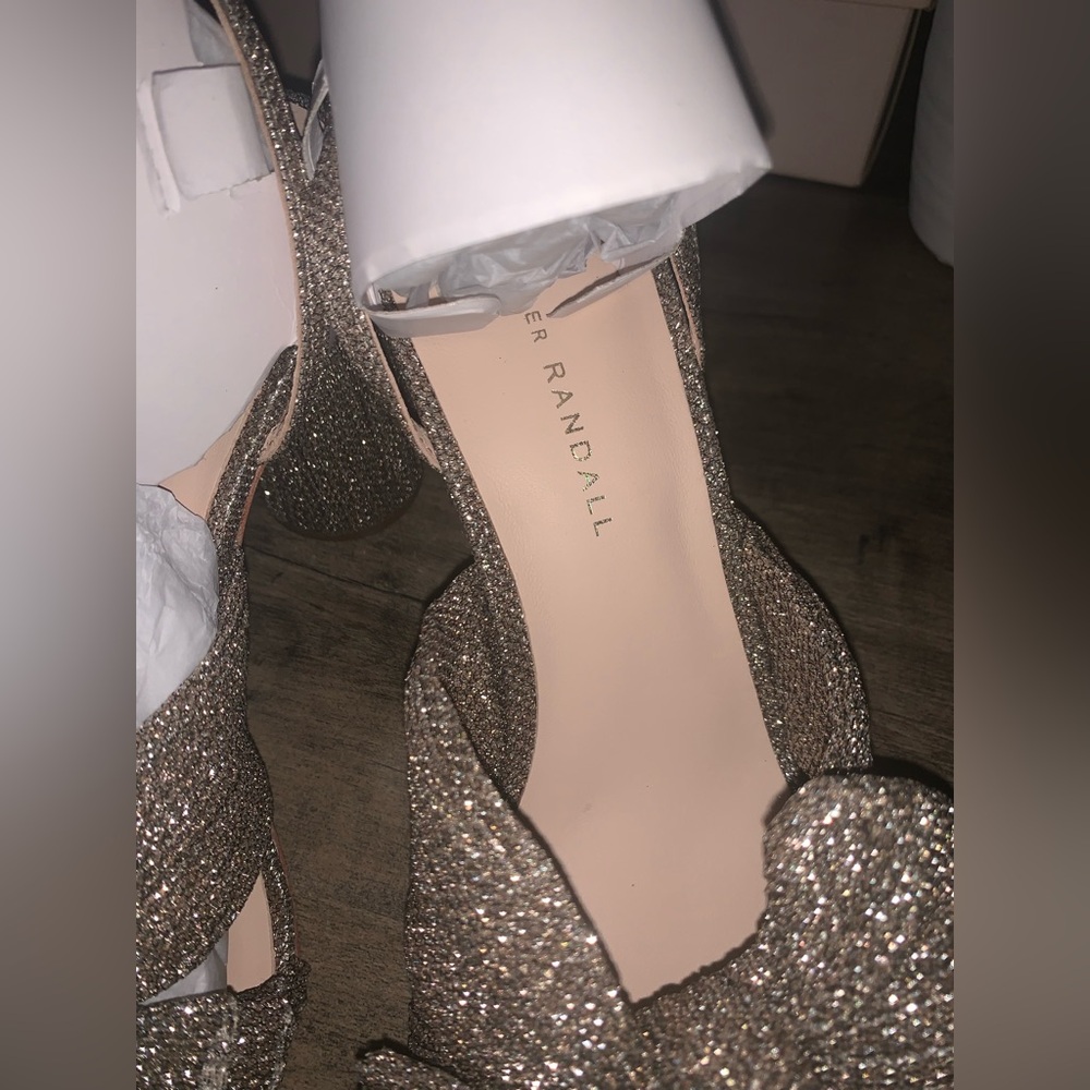 NIB LOEFFLER RANDALL CAMELLIA CHAMPAGNE PLEATED BOW ROUND HEEL - Picture 5 of 11